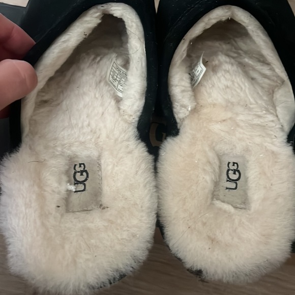 ugg slippers - Picture 4 of 5